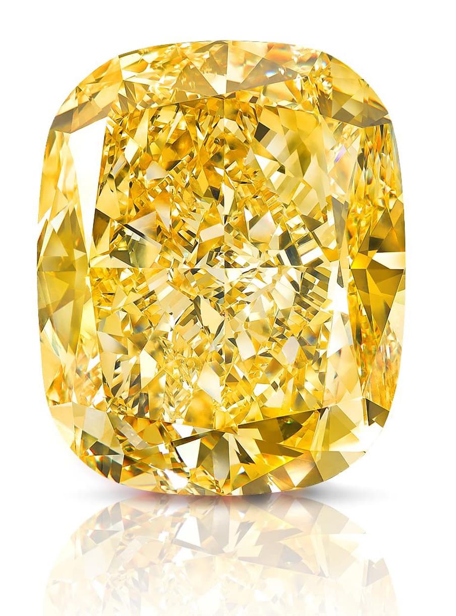 Как называется золотой камень. Diamond-Gold (Диамант золотой) стекло. Жёлтый диамонд бриллианты. Жёлтый Алмаз камень неогранённый.