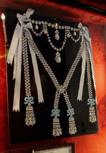 "The Queen's necklace" Marie Antoinette,